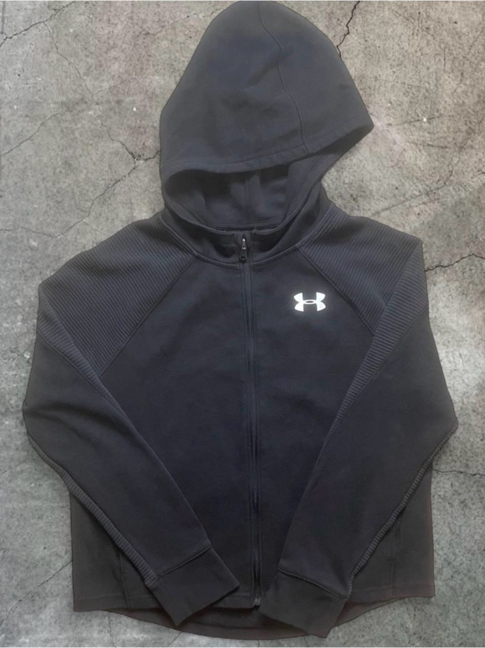 Under Armour Black Zip-Up
Hoodie